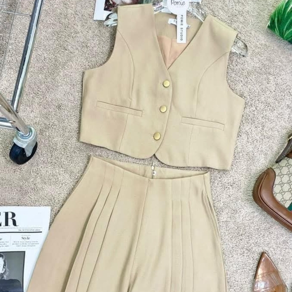 & Other Stories Beige Vest and Pants Set - Picture 9 of 11